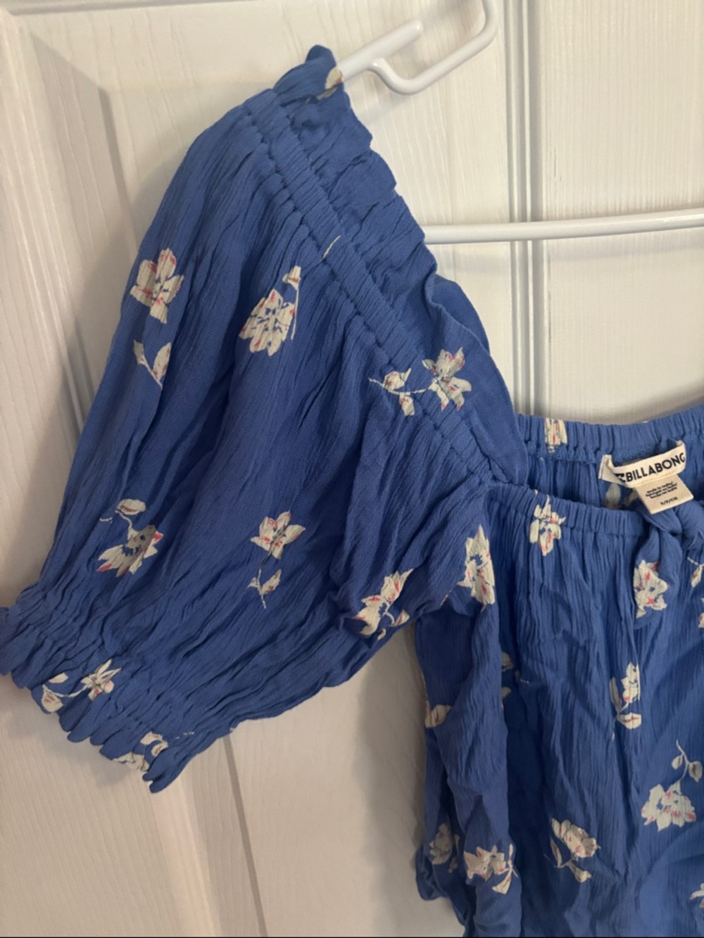 Billabong Blue Floral Off-Shoulder Peasant Top - Picture 5 of 13